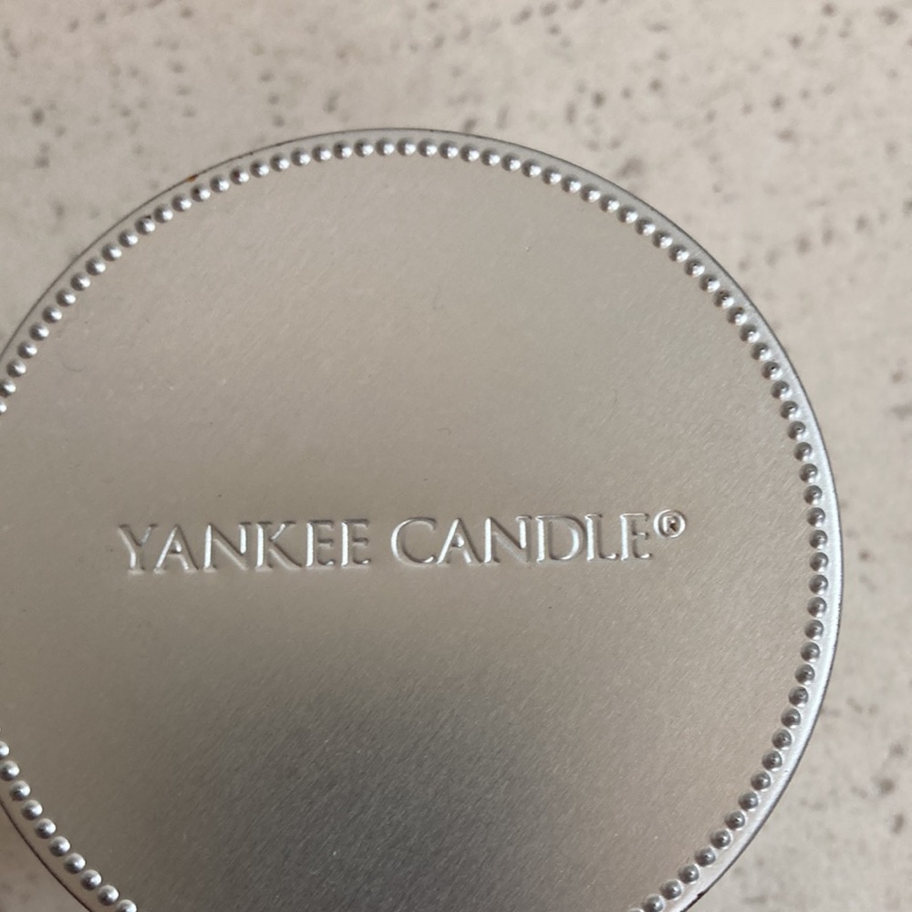 Candle - Picture 2 of 5